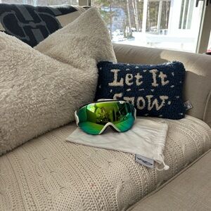 Smith IOS Snow Goggles w THREE lenses!!